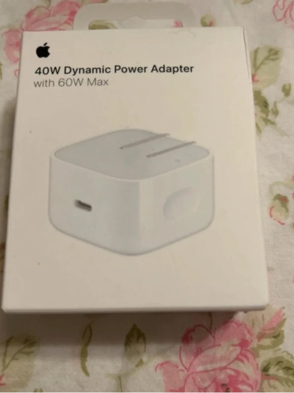 Apple White 40W Dynamic Power Adapter USB-C